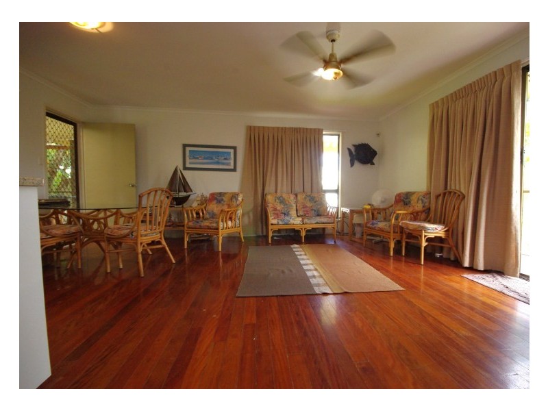 15 Tallangatta Street, Nambour QLD 4560