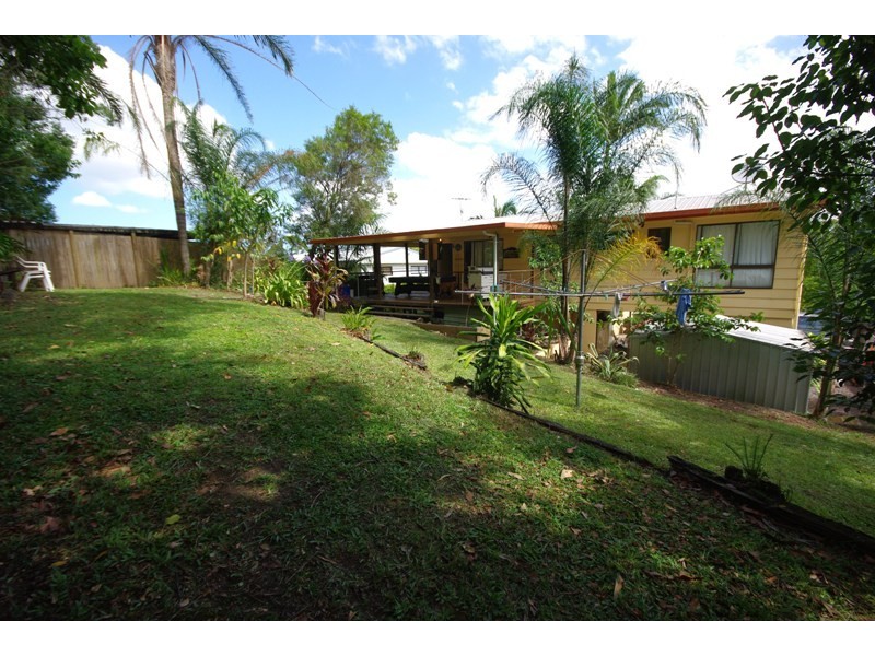 15 Tallangatta Street, Nambour QLD 4560