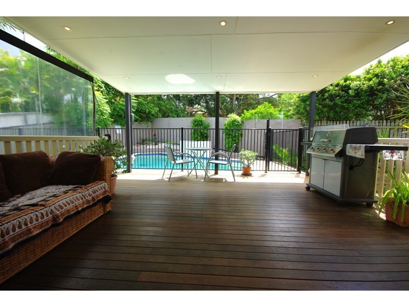 6 Bonaparte Place, Palmwoods QLD 4555