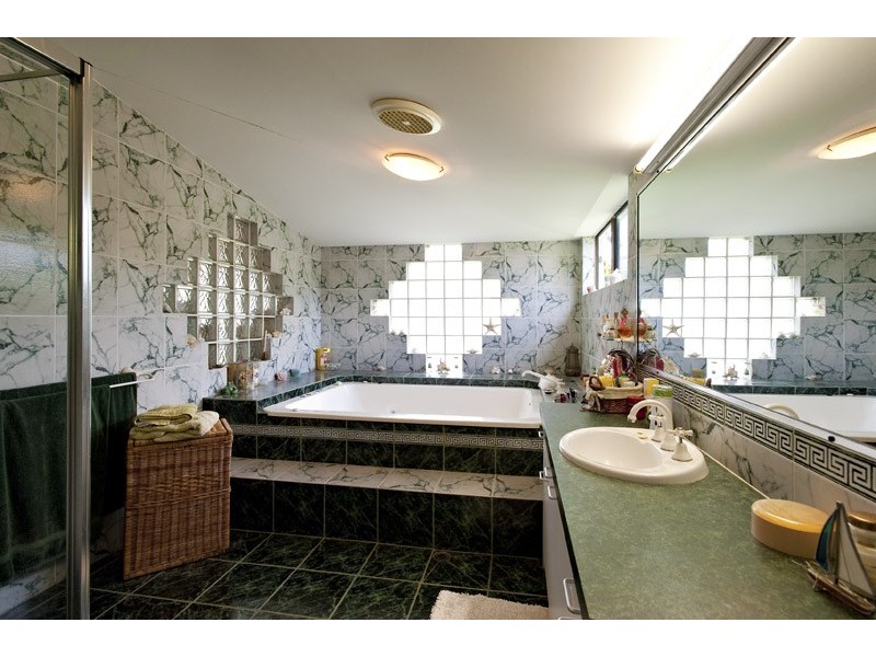 27 Isambert Road, Landsborough QLD 4550