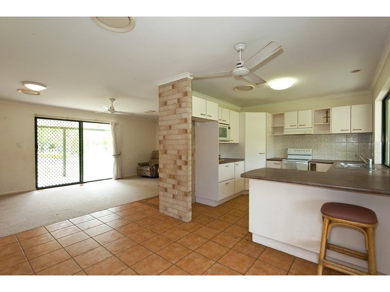 27 Isambert Road, Landsborough QLD 4550