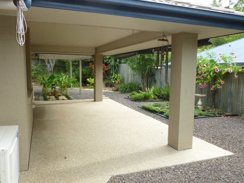 4 Yellow Cedar Place, Palmwoods QLD 4555