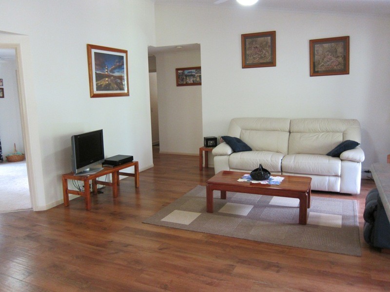 12 Bonaparte Place, Palmwoods QLD 4555