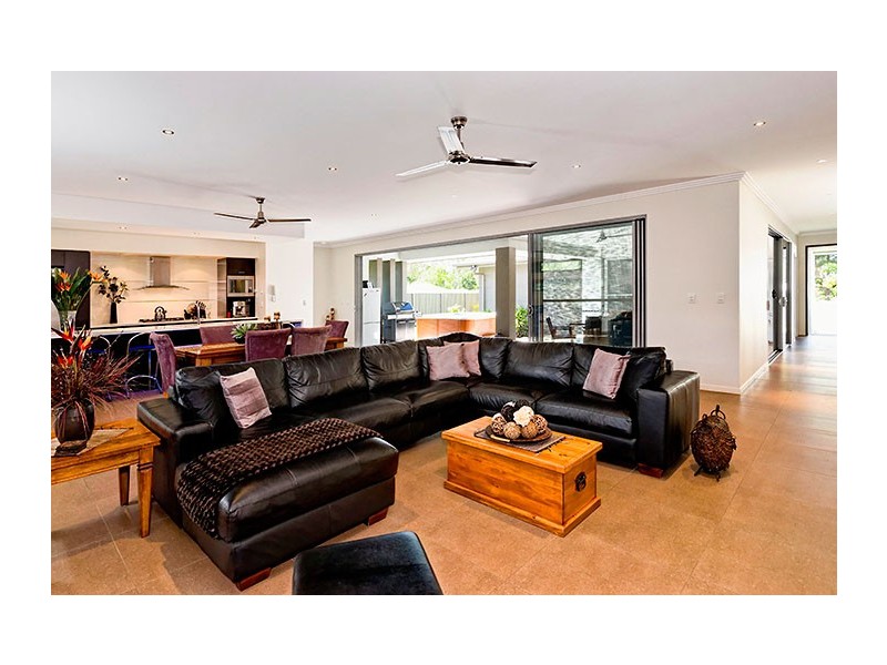 7 Aland Place, Palmwoods QLD 4555