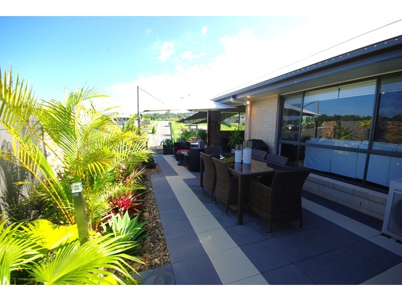 14 Grimes Terrace, Nambour QLD 4560