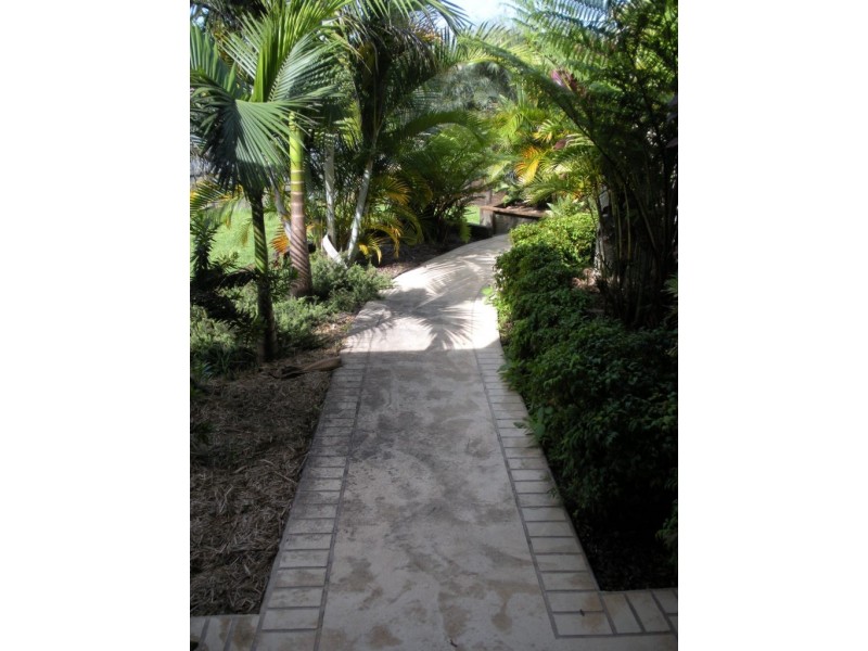 6 Crows Ash Ct, Palmwoods QLD 4555