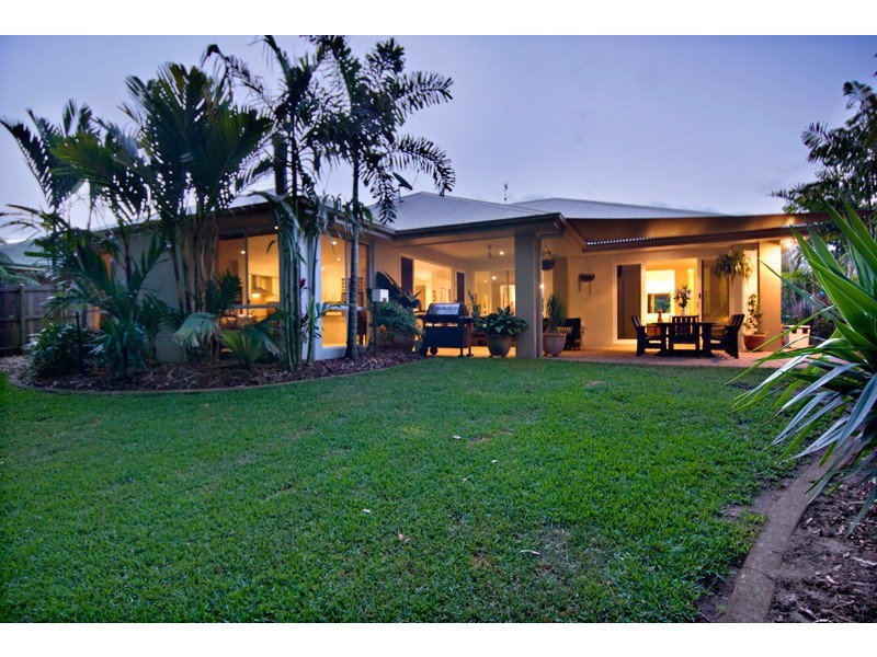 9 Yellow Cedar Place, Palmwoods QLD 4555