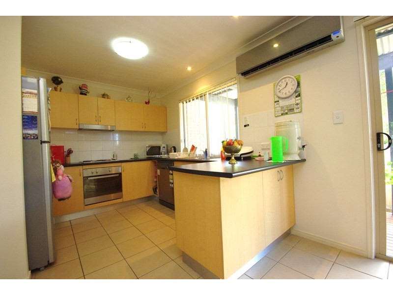 2 / 76a Carter Road, Nambour QLD 4560