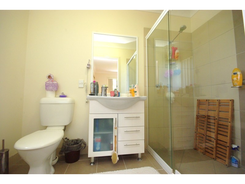 2 / 76a Carter Road, Nambour QLD 4560