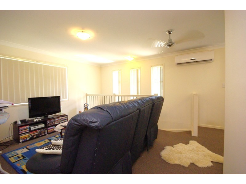 2 / 76a Carter Road, Nambour QLD 4560