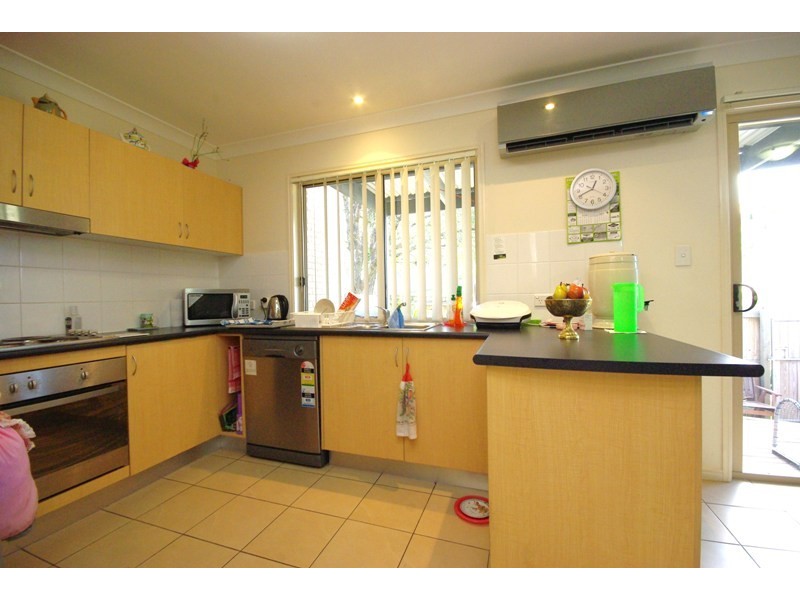 2 / 76a Carter Road, Nambour QLD 4560