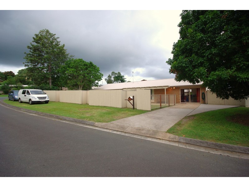 36 Flinders Avenue, Nambour QLD 4560