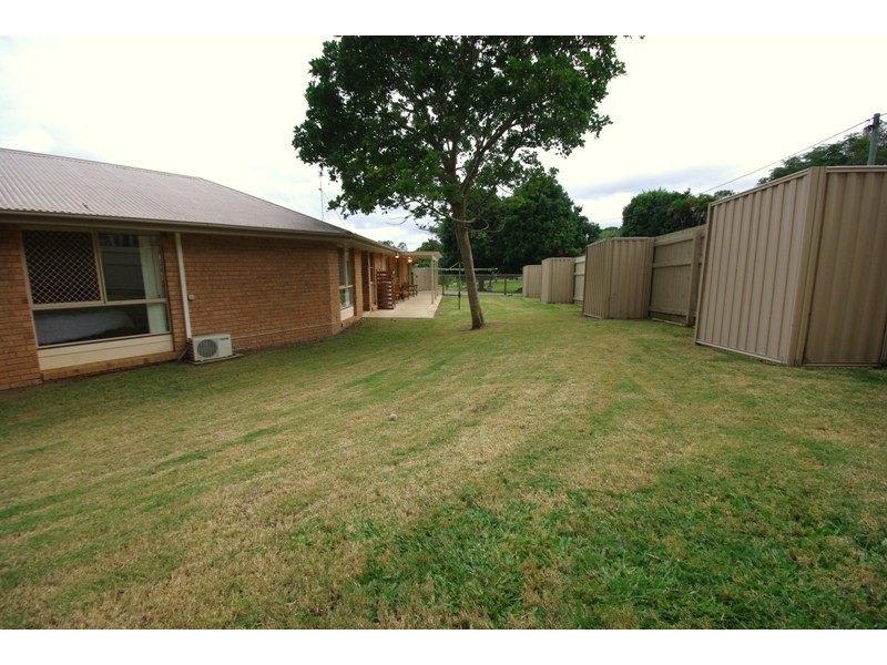 36 Flinders Avenue, Nambour QLD 4560