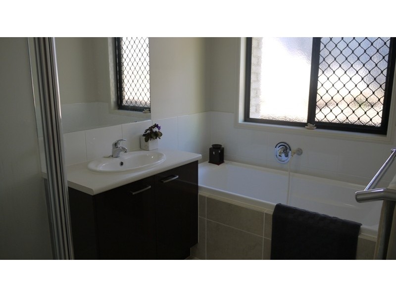 16 Koorawatha Lane, Palmwoods QLD 4555