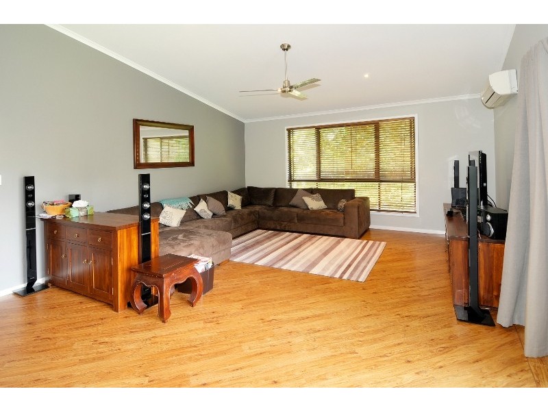 18 Kooralbyn Court, Nambour QLD 4560