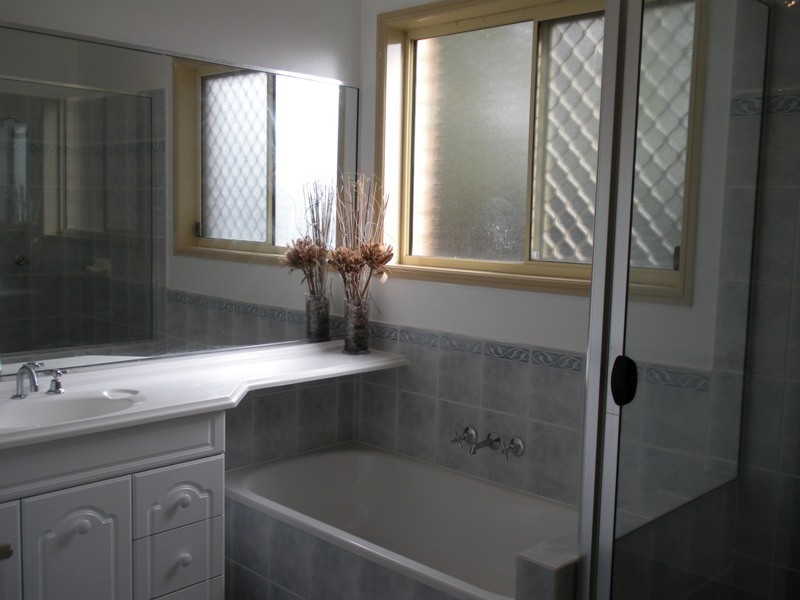 24  Old Orchard Drive, Palmwoods QLD 4555