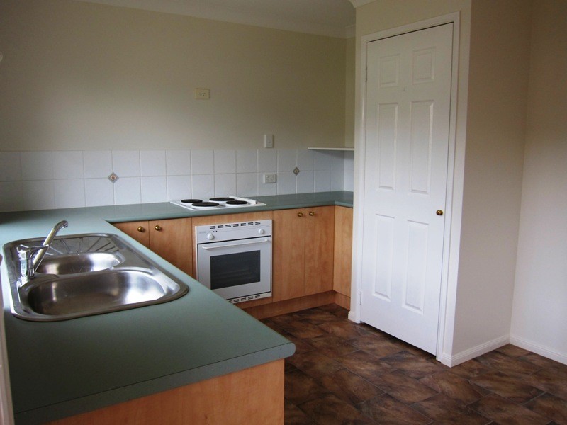 2 Henry Court, Glass House Mountains QLD 4518