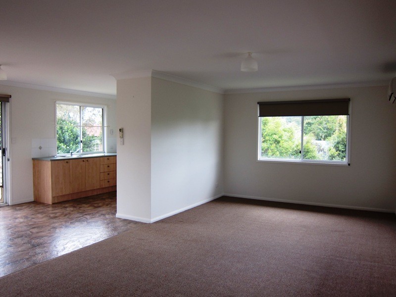 2 Henry Court, Glass House Mountains QLD 4518