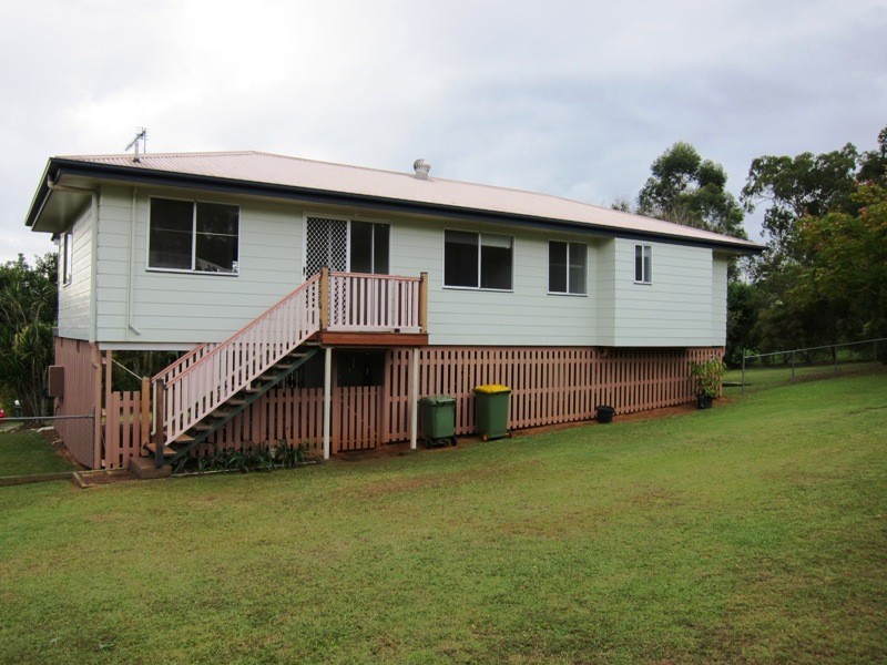 2 Henry Court, Glass House Mountains QLD 4518