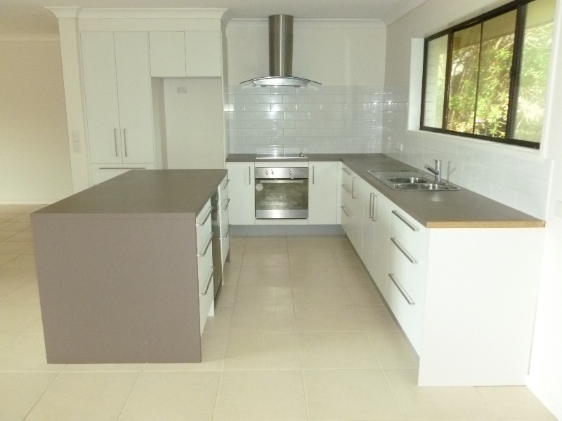 10 Dana Court, Palmwoods QLD 4555