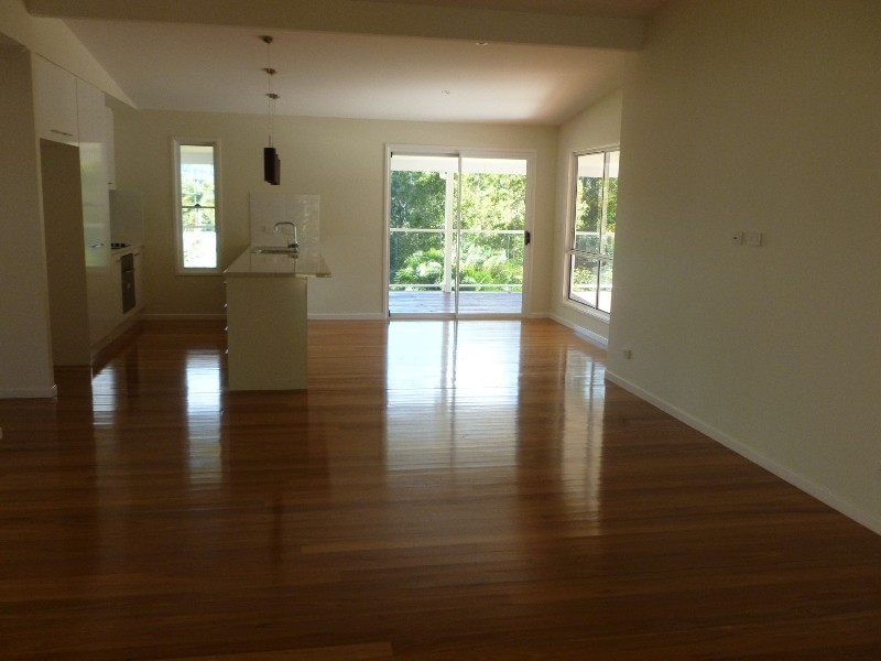1 Linsay Circuit, Nambour QLD 4560