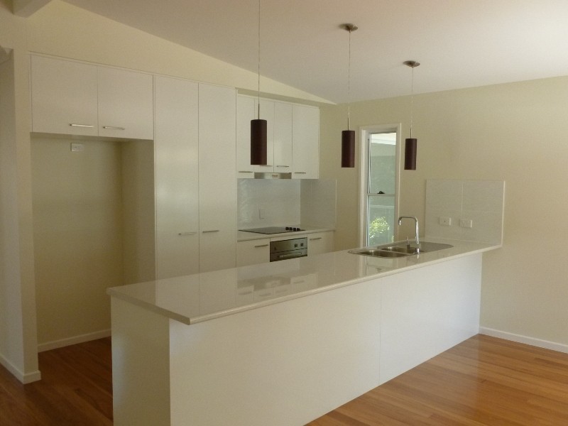 1 Linsay Circuit, Nambour QLD 4560