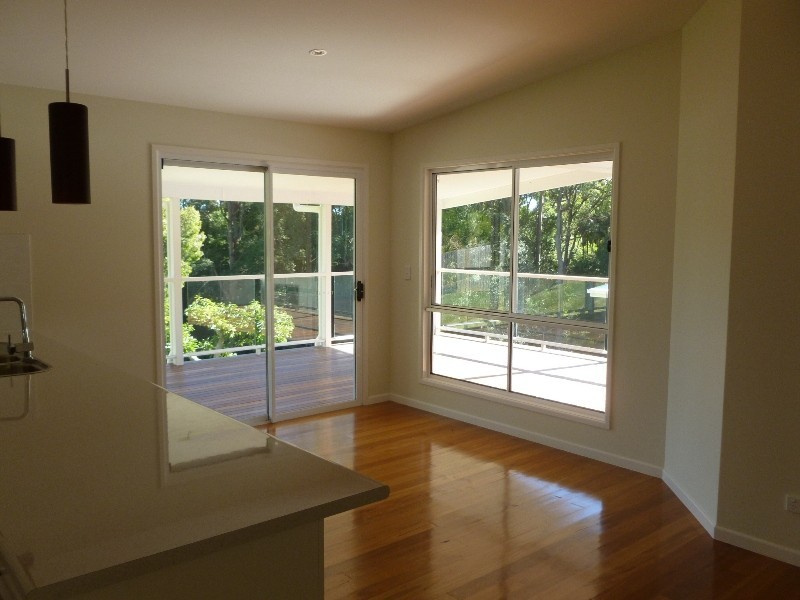 1 Linsay Circuit, Nambour QLD 4560