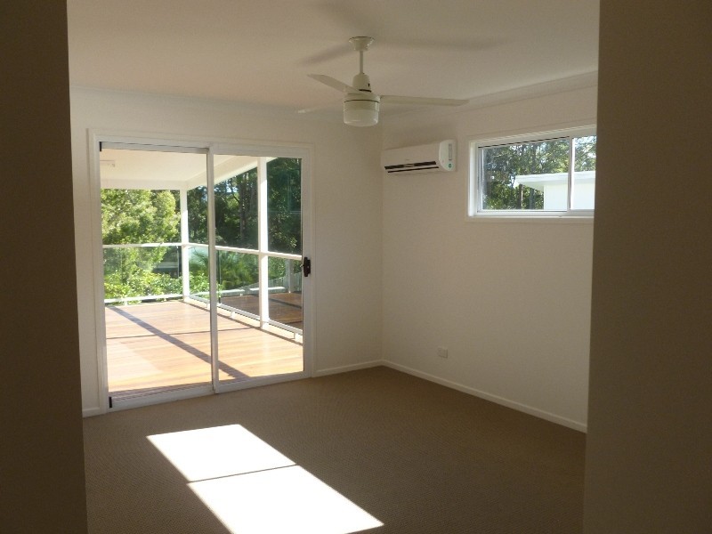 1 Linsay Circuit, Nambour QLD 4560