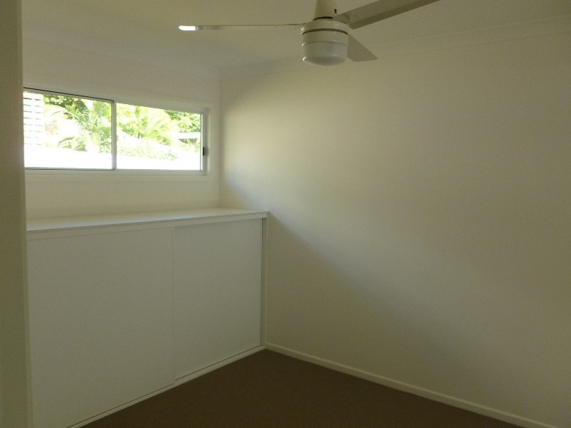 1 Linsay Circuit, Nambour QLD 4560