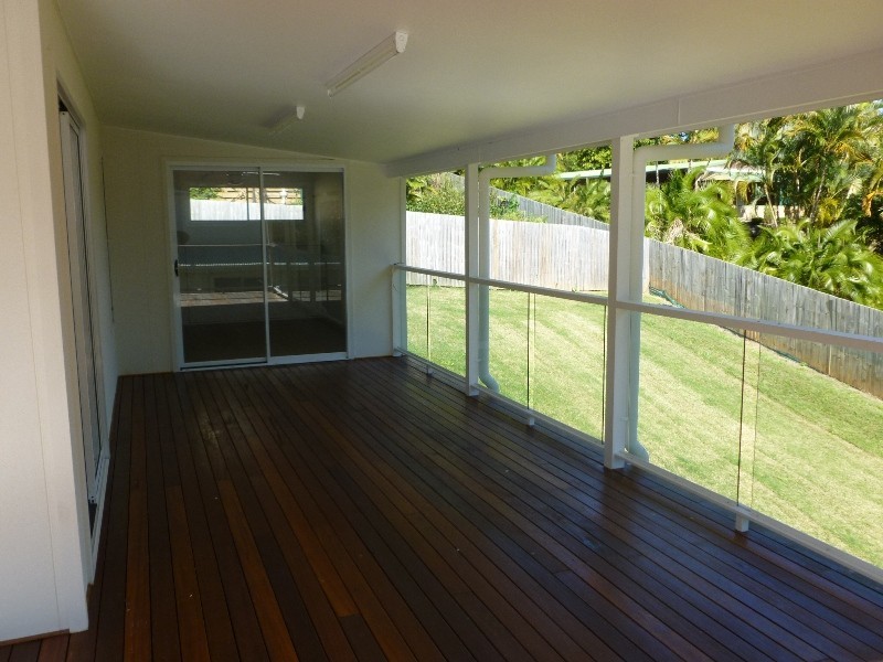 1 Linsay Circuit, Nambour QLD 4560