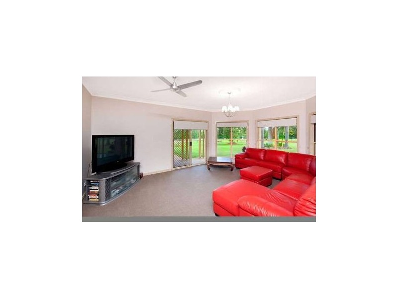 72 Willandra Place, Kureelpa QLD 4560
