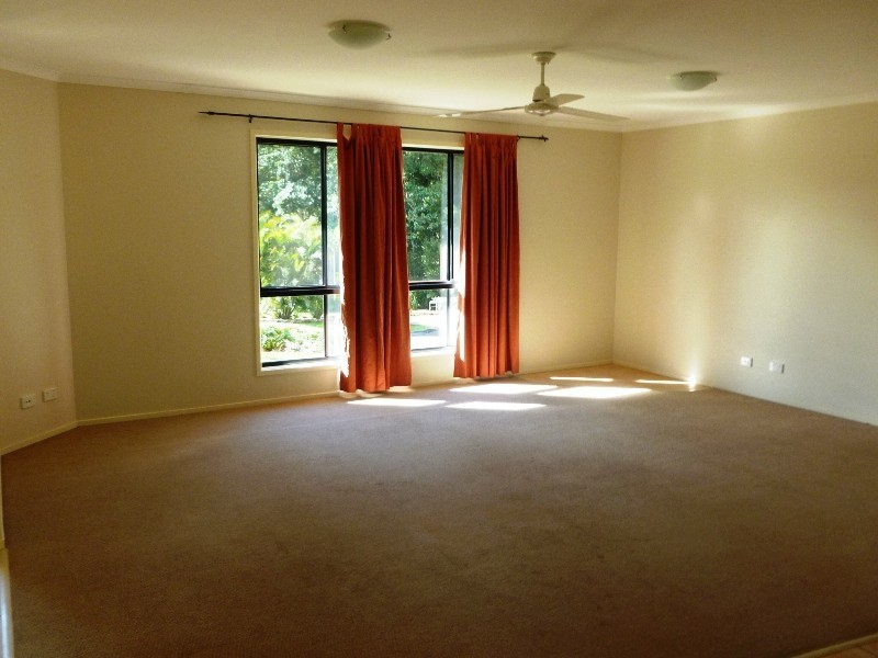 24 Merriman Court, Palmwoods QLD 4555