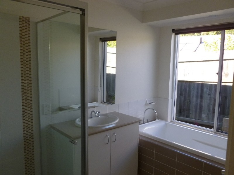 12 Evergreen Ave, Palmwoods QLD 4555