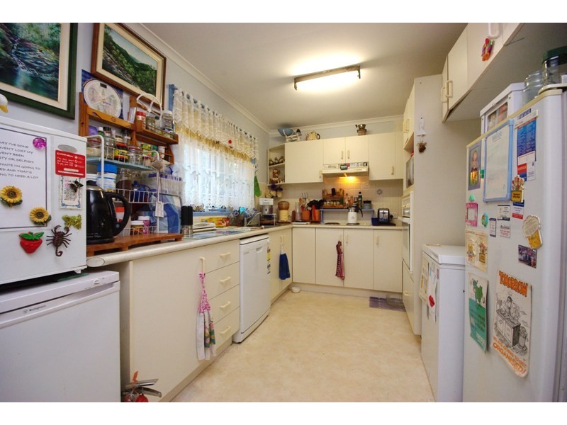 4 Cunningham Crescent, Nambour QLD 4560