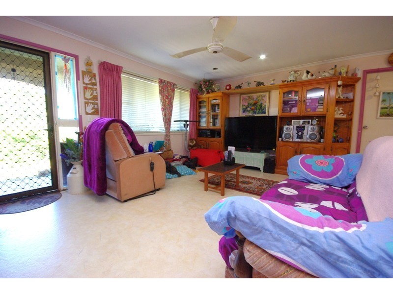 4 Cunningham Crescent, Nambour QLD 4560