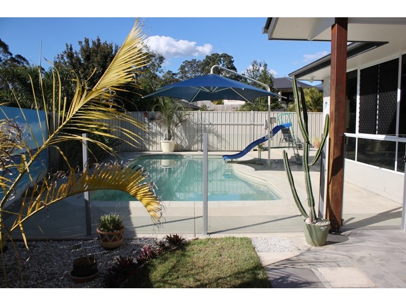 40 Paynters Pocket Ave, Palmwoods QLD 4555