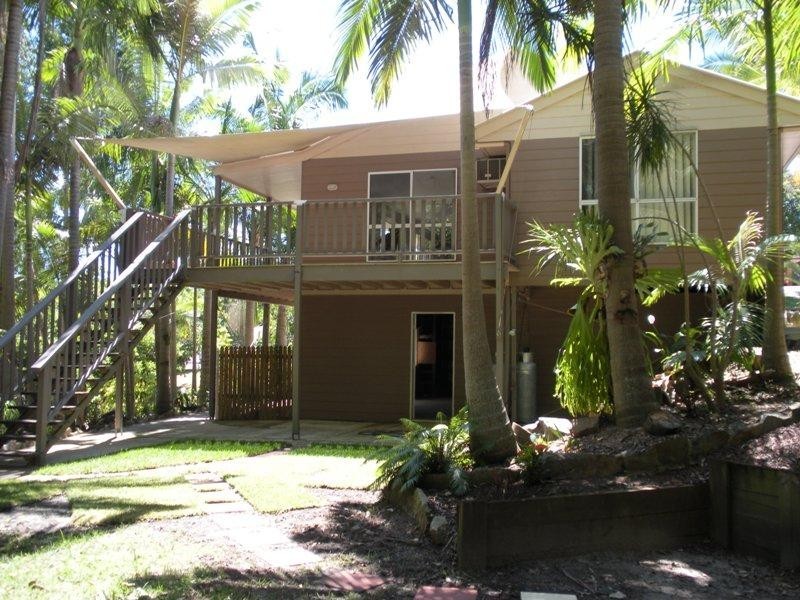 12 Holyn Close, Woombye QLD 4559