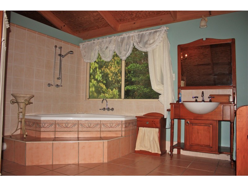 50 Kundart Street, Coes Creek QLD 4560