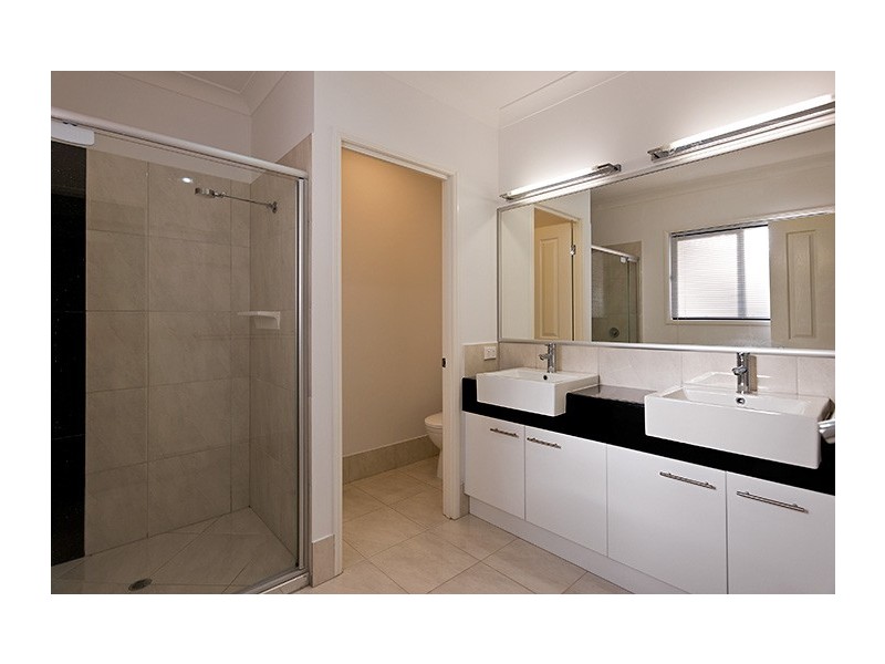 5 Wildwood Place, Mooloolah Valley QLD 4553