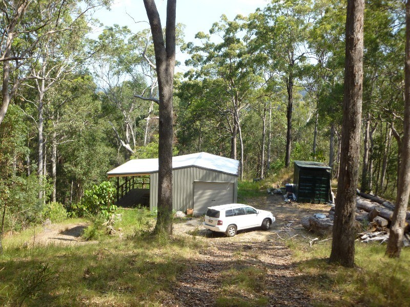 255 Hunchy Road, Hunchy QLD 4555