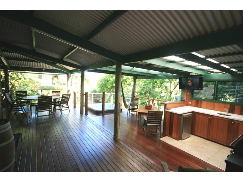 240 Paskins Road, Palmwoods QLD 4555