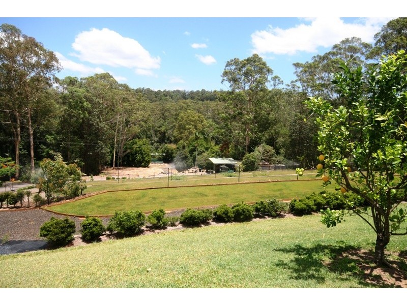 240 Paskins Road, Palmwoods QLD 4555