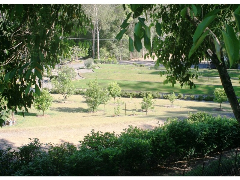 240 Paskins Road, Palmwoods QLD 4555