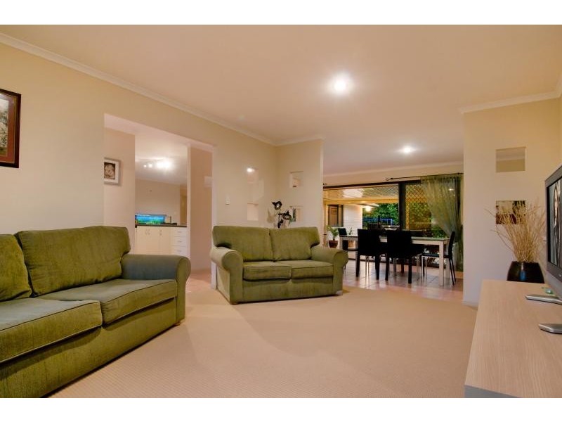 26 Petigrain Avenue, Palmwoods QLD 4555