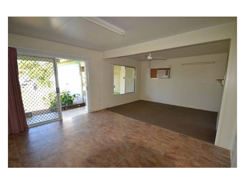 6 Church Street, Palmwoods QLD 4555