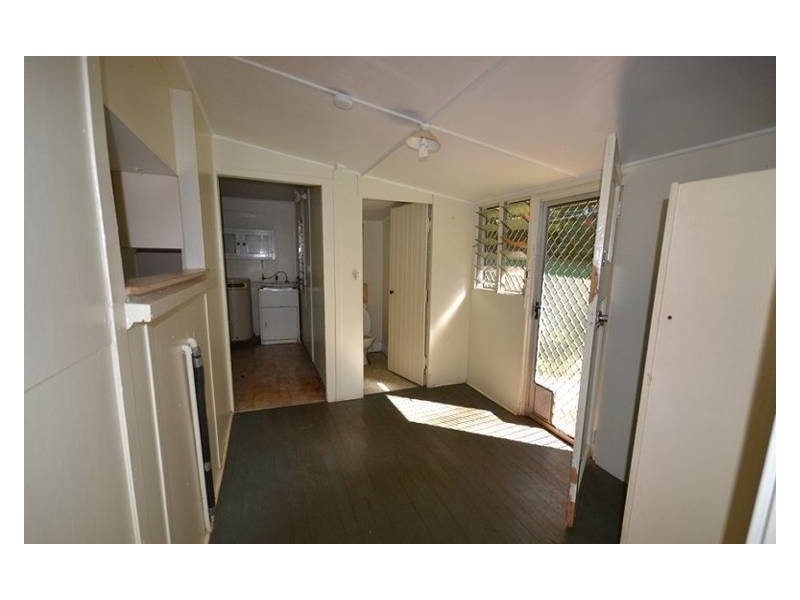 6 Church Street, Palmwoods QLD 4555