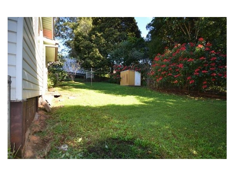 6 Church Street, Palmwoods QLD 4555