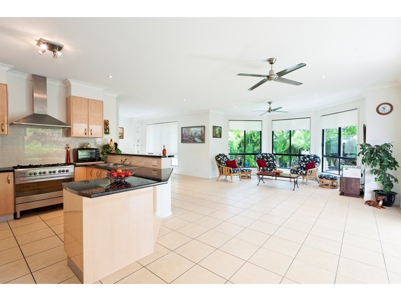 4 Evergreen Avenue, Palmwoods QLD 4555