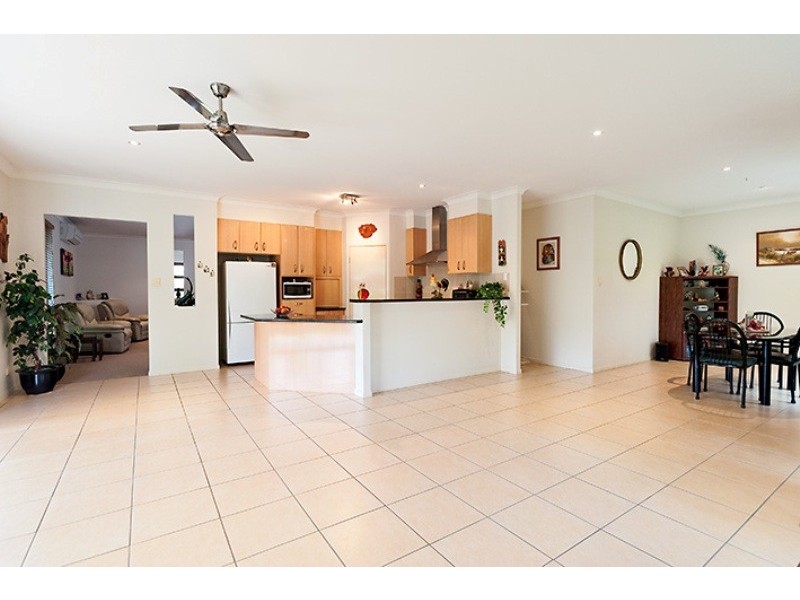 4 Evergreen Avenue, Palmwoods QLD 4555