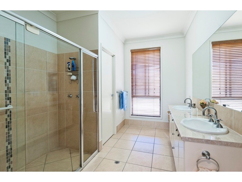 4 Evergreen Avenue, Palmwoods QLD 4555